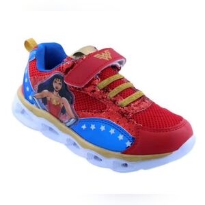 BNWOT Sz US 9 Wonderwoman Kids Toddler  Red Blue Light Up Sneakers Shoes Velcro